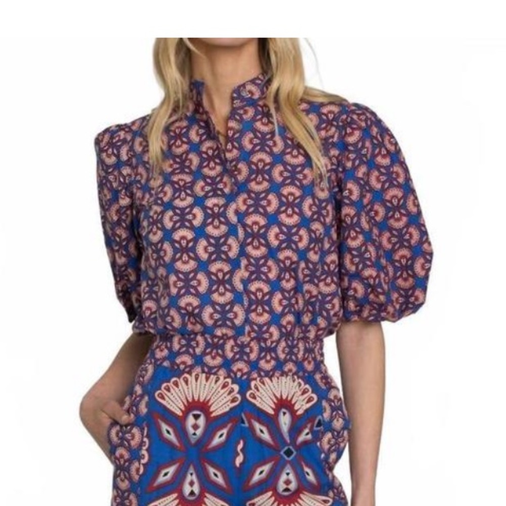 Elizabeth James the Label Sapphire Feather top. Pants sold separately!